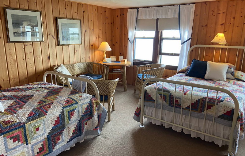 Lake Breeze Hotel - From Web Listing